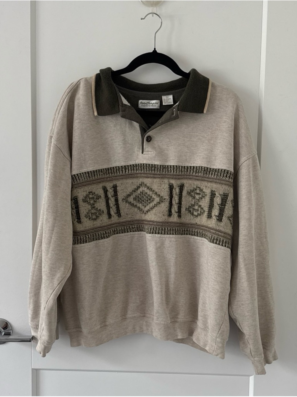 Vintage Men's Beige Patterned Polo Sweater
